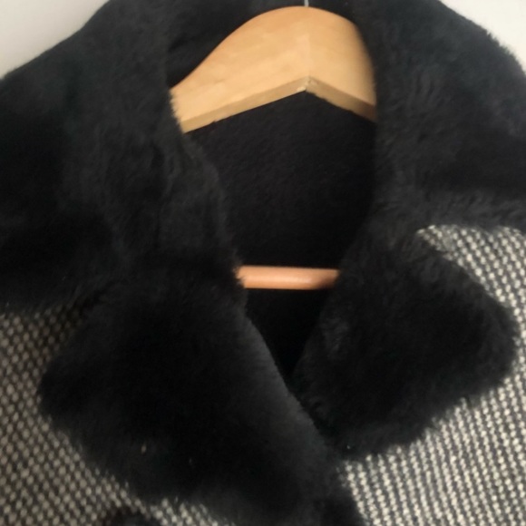 Vintage Trench Coat - Picture 6 of 8